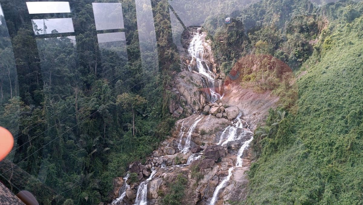 Những địa điểm du lịch nổi tiếng ở việt nam - Bà Nà Hills toàn cảnh trên cao