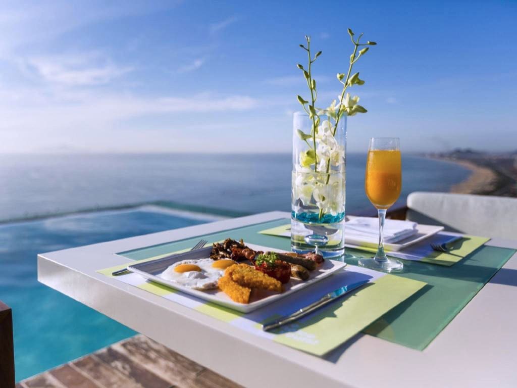 Discover The Top 10 Best Beach Hotels - BlueSun Danang Beach Hotel 2 A La Carte Danang Beach Hotel